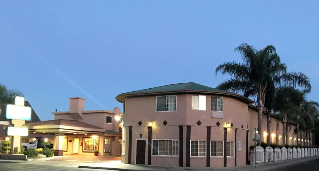 Travelodge by Wyndham Merced Yosemite - фото 26