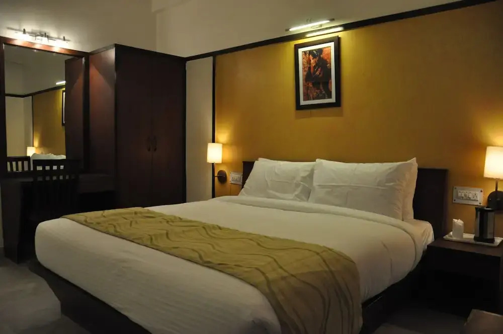 Номер Deluxe с видом на город в Hotel Krishna Sagar NH24