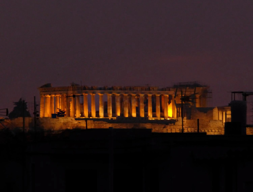 Sophia's Penthouse Apartment With Acropolis and, or Lykavitos View From Big Terrace