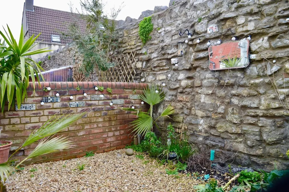 2 Bedroom Bristol Home