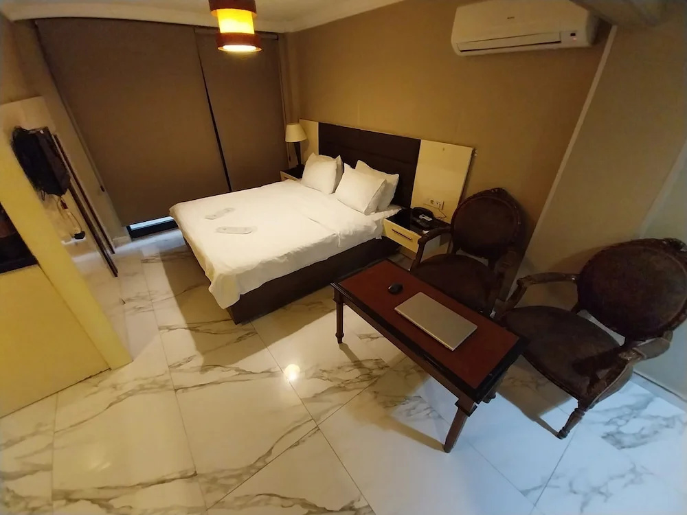 Evoda Hotel — 3