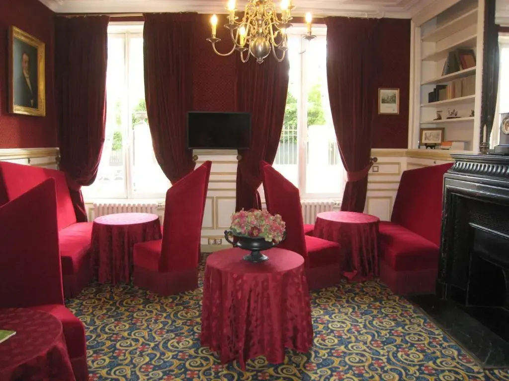 Logis Hôtel Les Maréchaux - Général