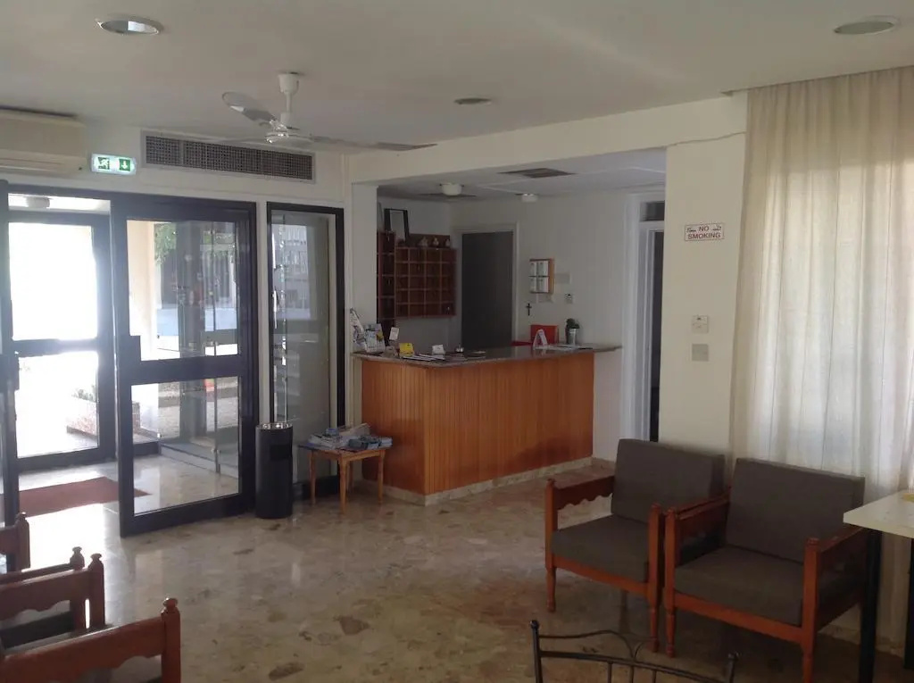 Lobby & Reception