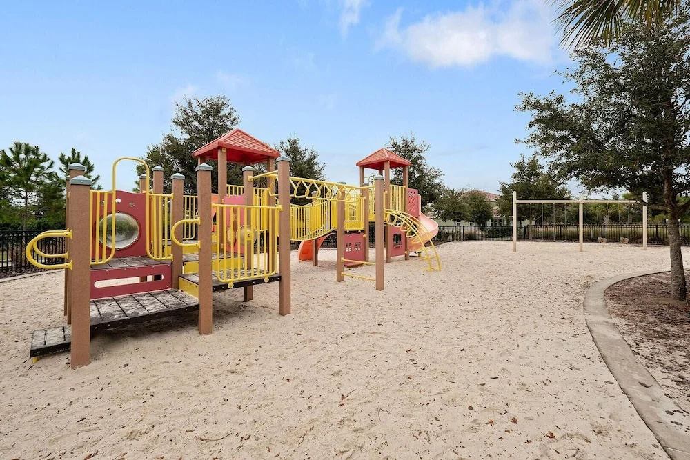 6082bod-solterra Resort