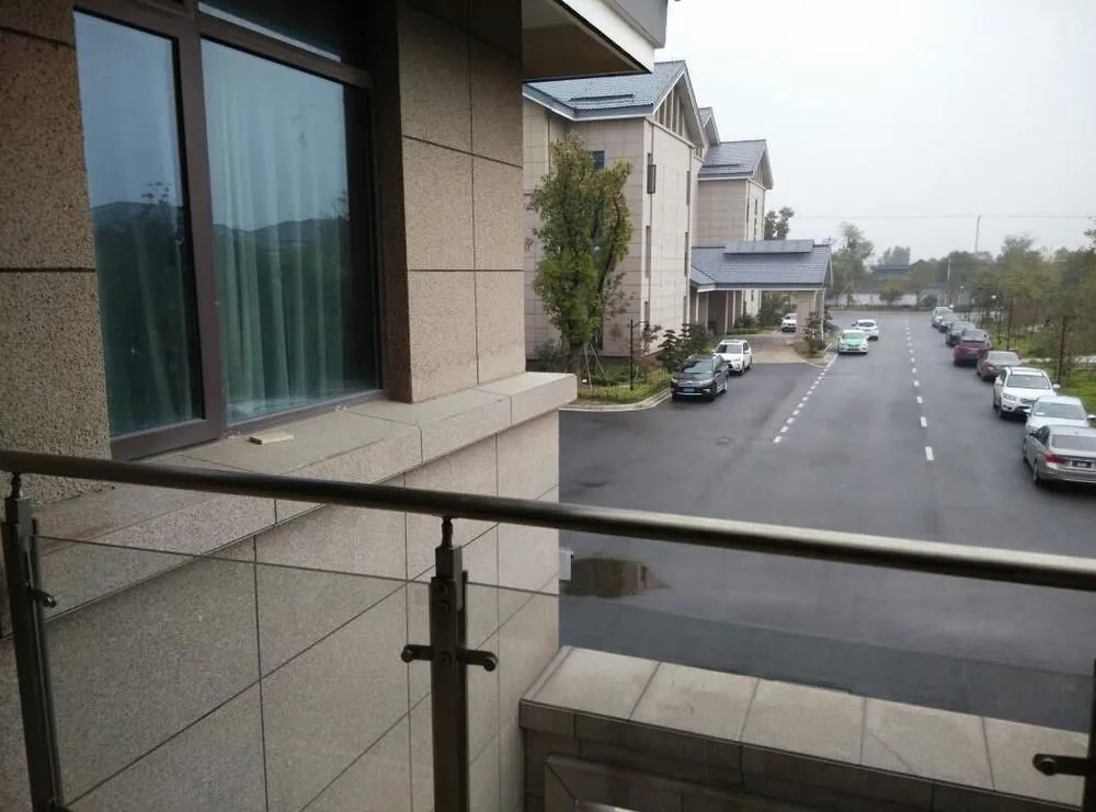 Phoenix Holiday Hotel