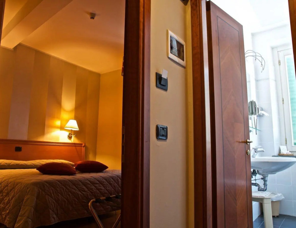 Superior Double room (full double bed)