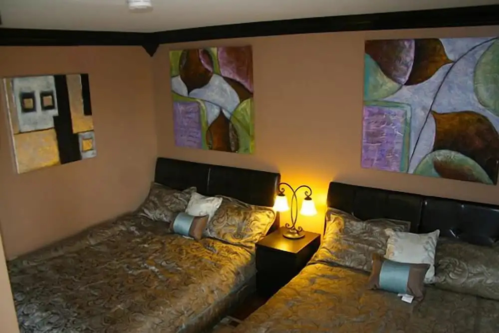 Lobby & Reception