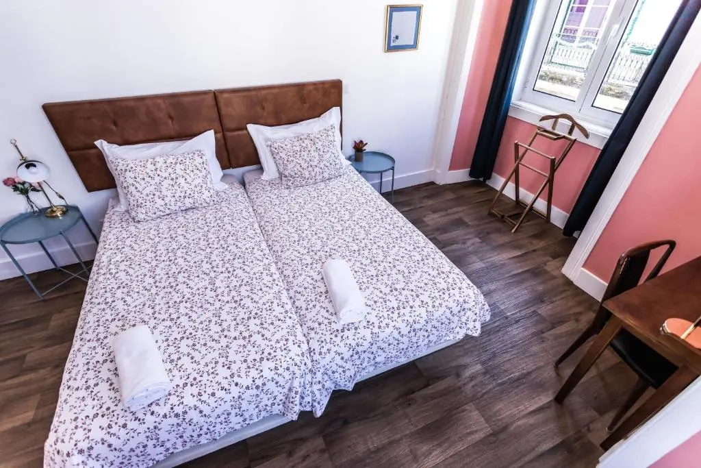 Superior Double room with balcony and with city view (twin beds)