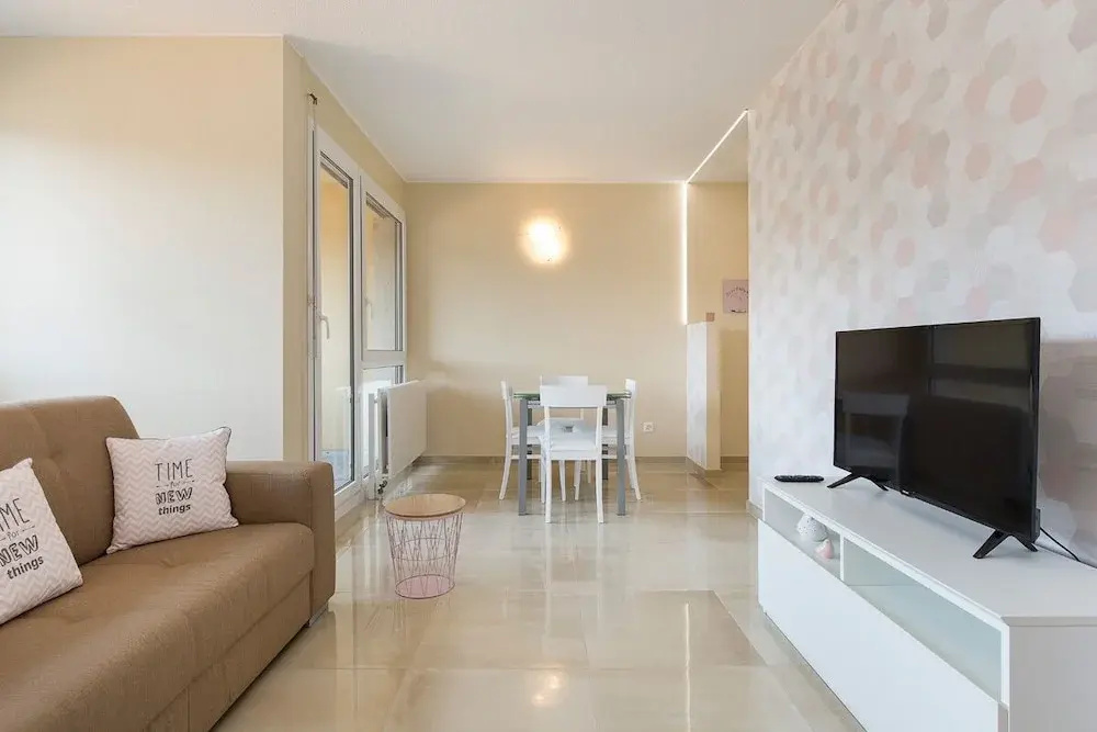 Apartment with balcony