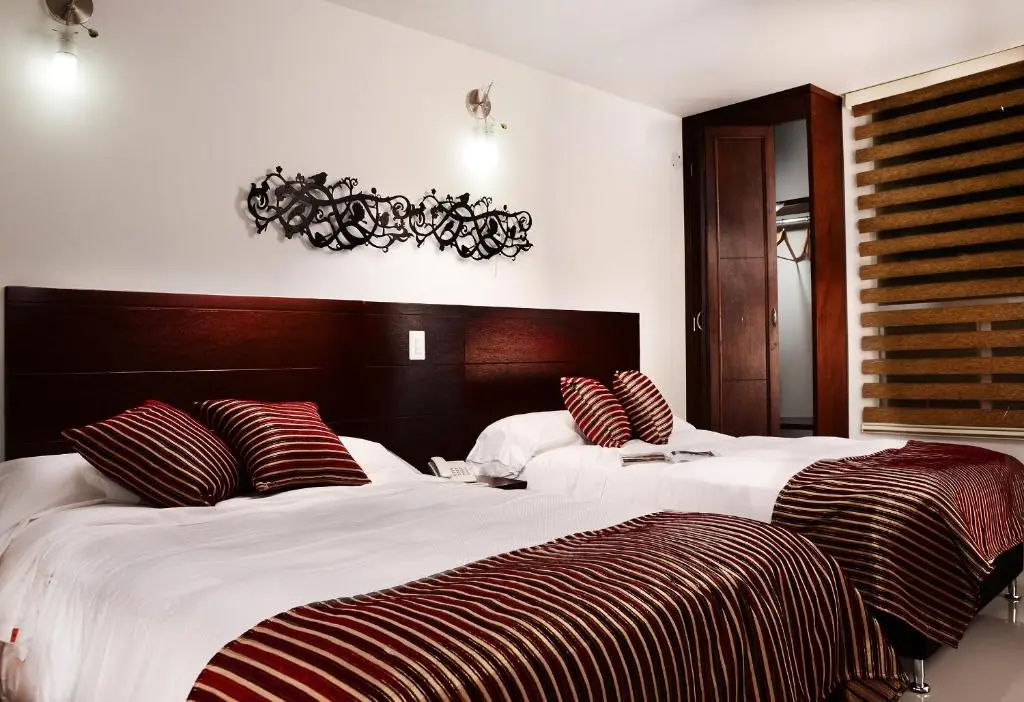 Standard Triple room