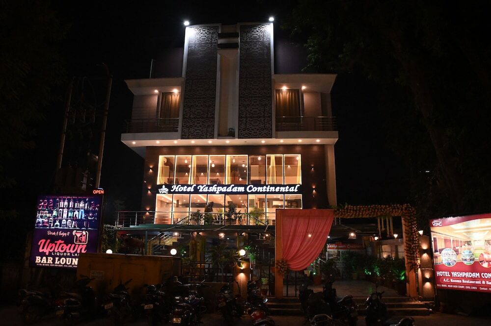 Hotel Yashpadam Continental image