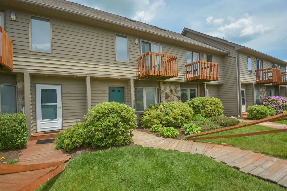 Deep Creek Village 3 Bedroom Townhome #29