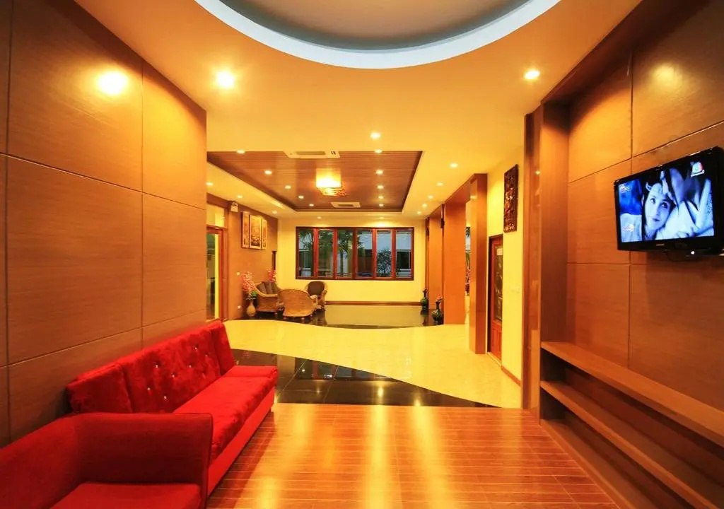 Lobby & Reception