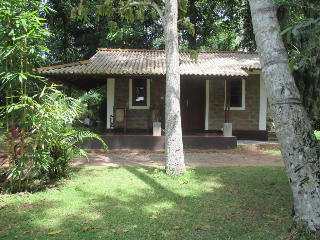 Kumbukgahawatta Hotel