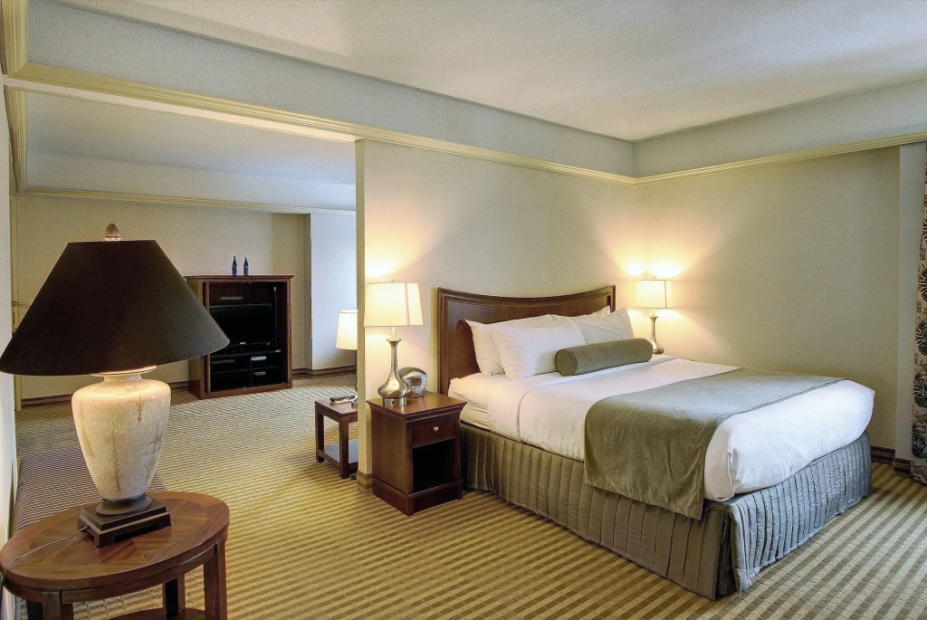 Holiday Inn & Suites Pittsfield-Berkshires by IHG - Général