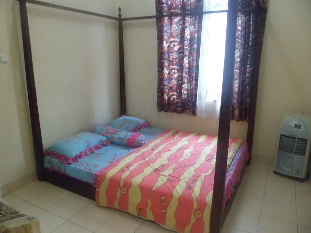 3 Bedrooms Cottage