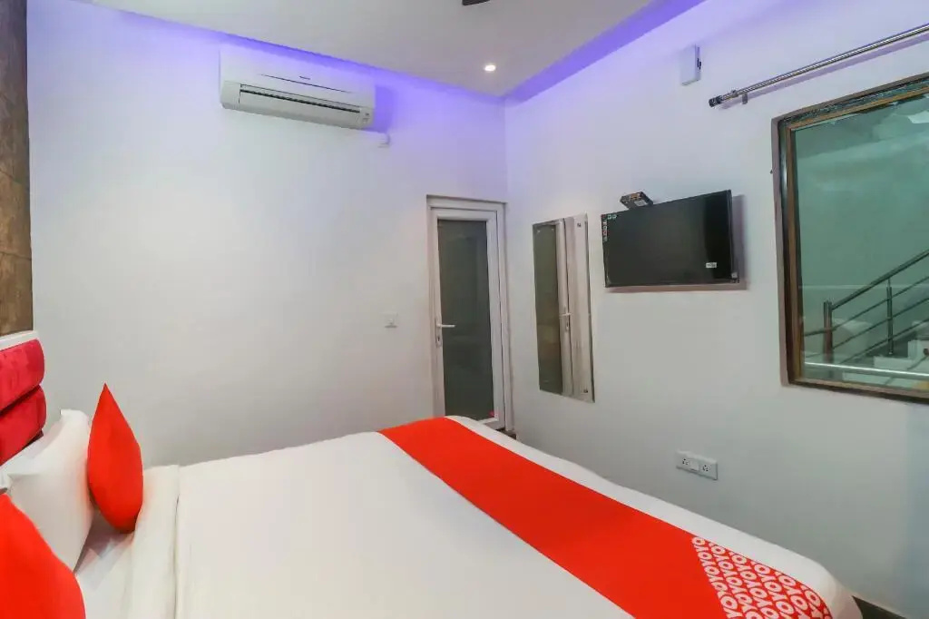 Hotel Legend by OYO Rooms