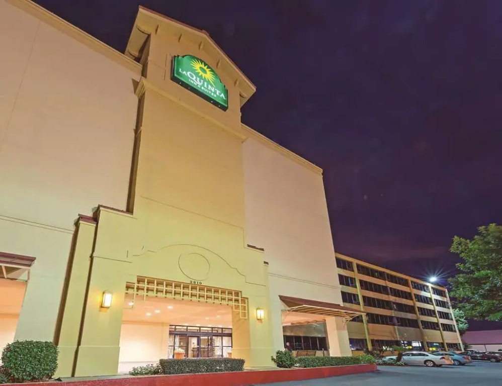 La Quinta Inn And Suites New Orleans Airport