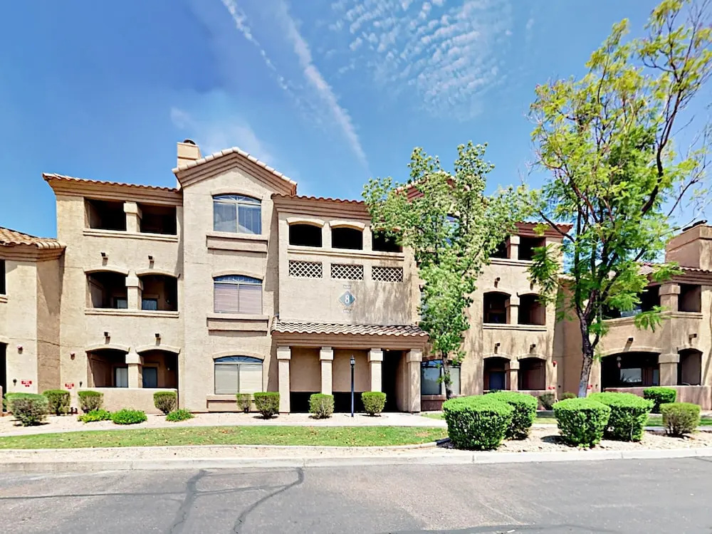 15095 Scottsdale - 2 Br Condo