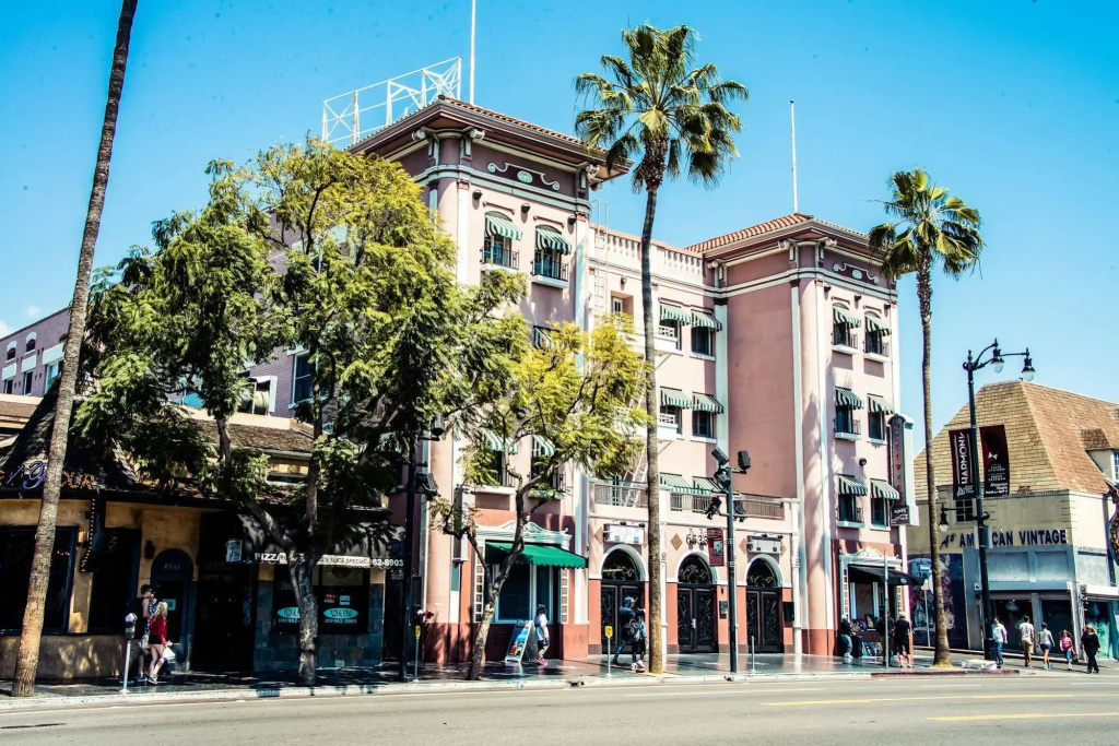 Ray W. Suites