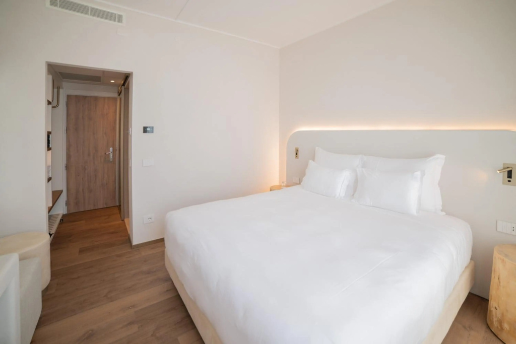 Hi Hotels Sirmione - Lakeview Pool — 5