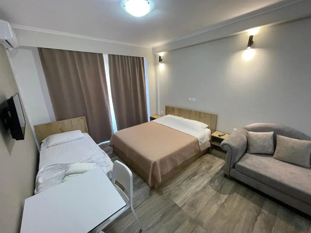 Standard Quadruple room with sea view