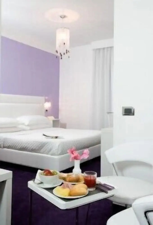 Superior Double room with balcony (full double bed)