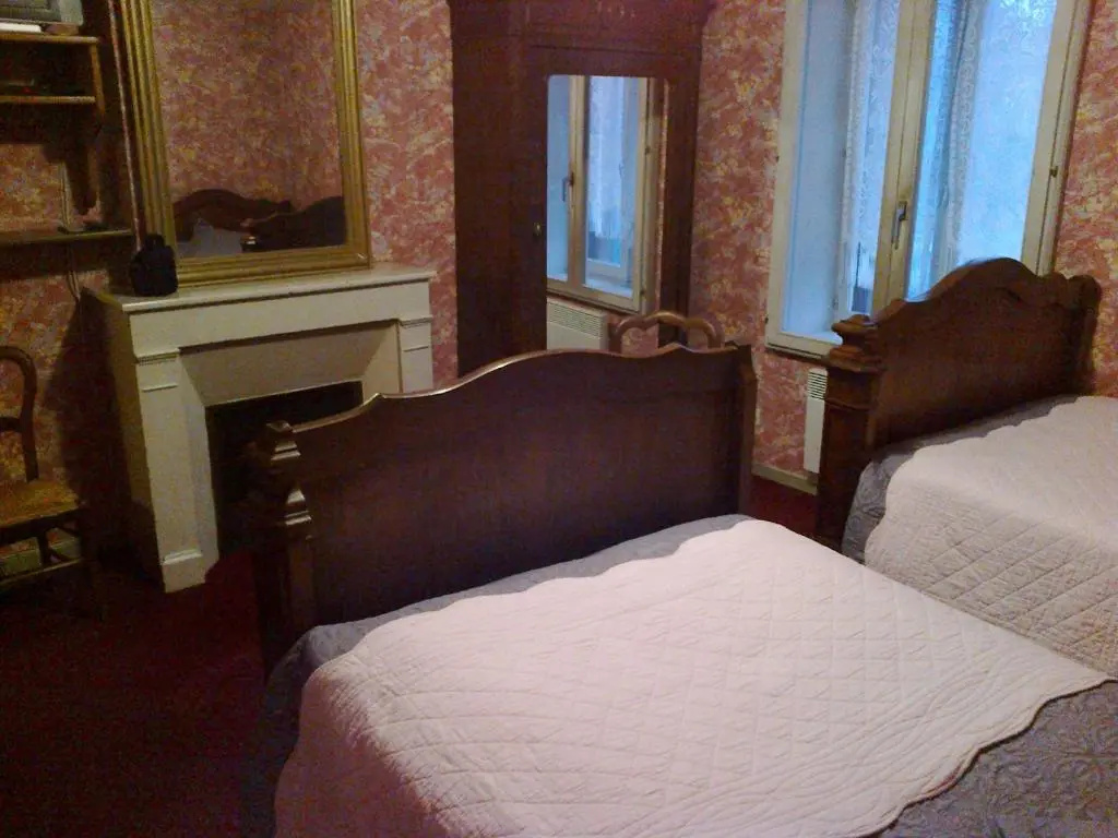 Standard Double room (twin beds)