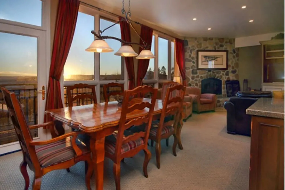 Scandinavian Lodge and Condominiums - Chambres