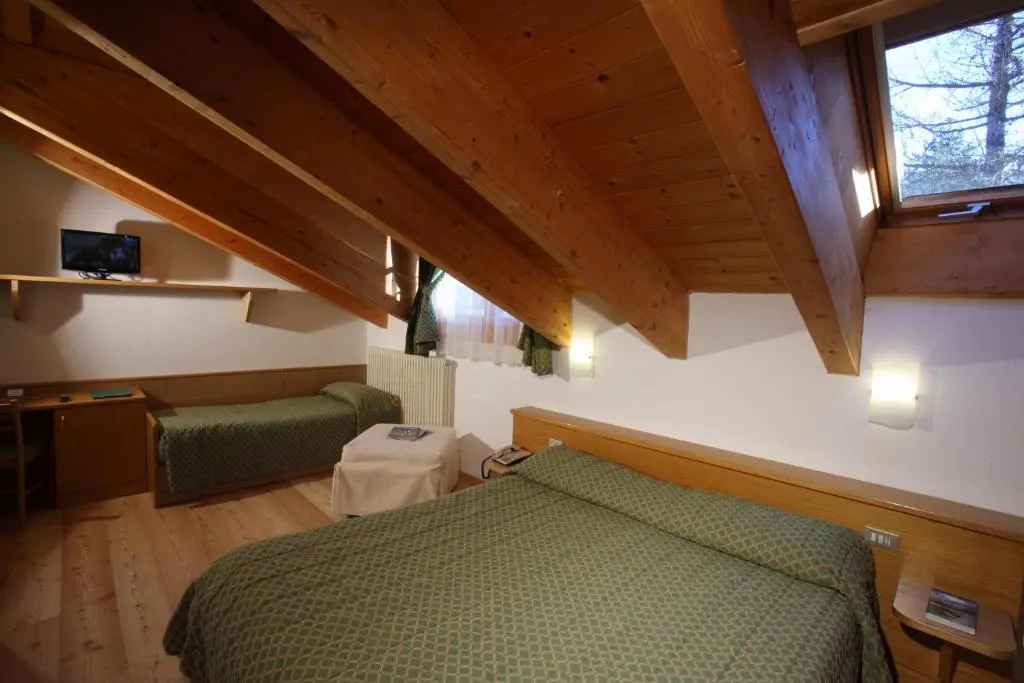 Hotel Garni Lago Nembia - Chambres