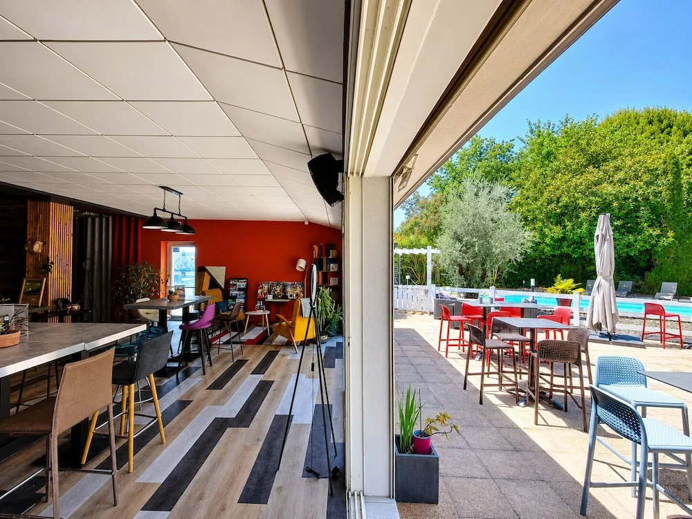 Carre Pau Airport Hotel - Général