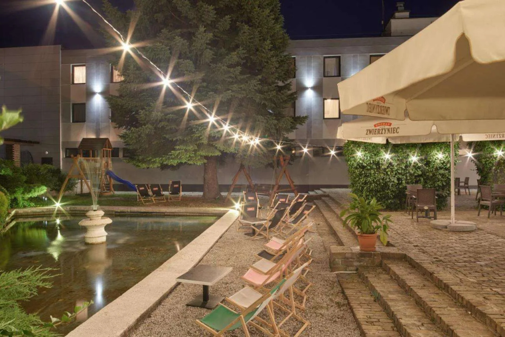 Hotel photo 12