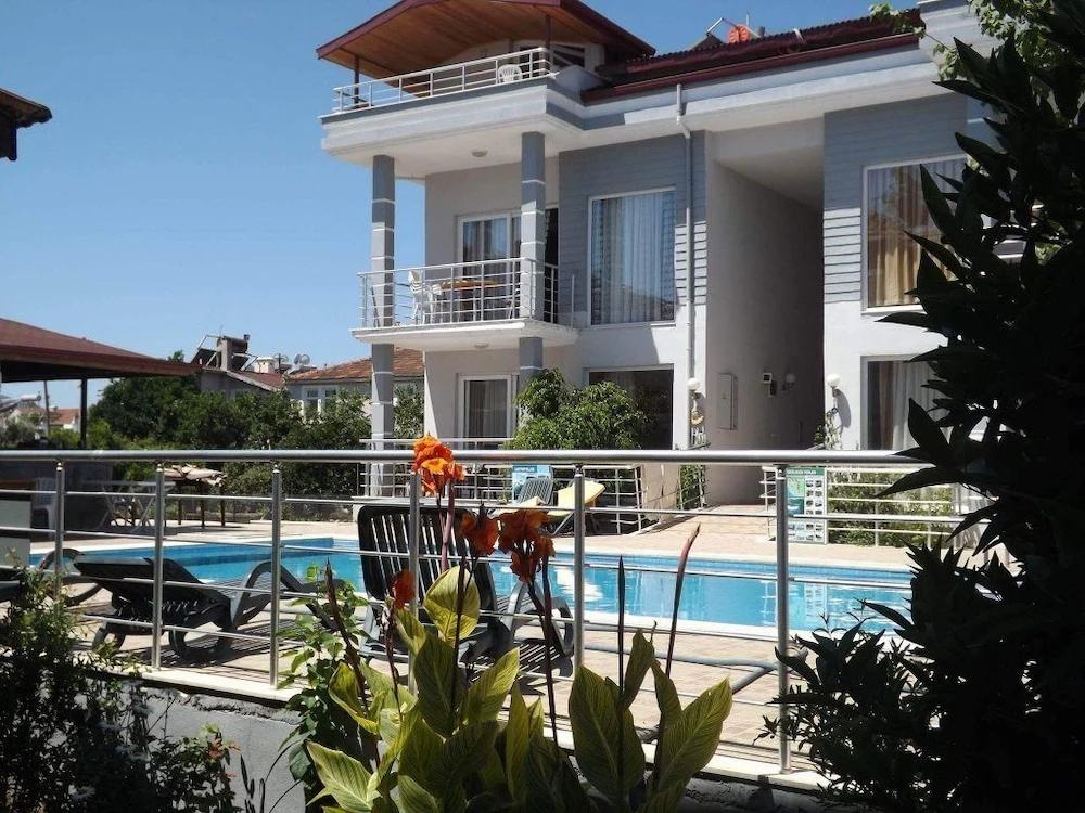 Fethiye Feridun Apart