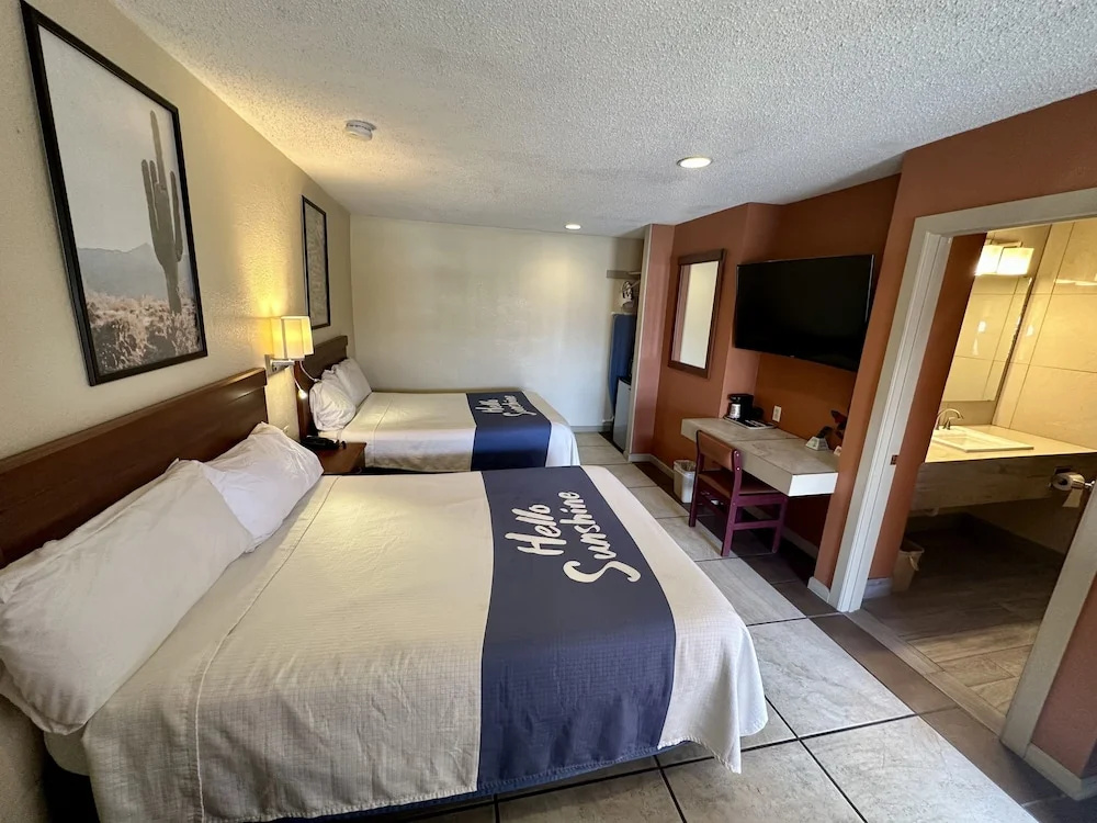 Deluxe Quadruple room
