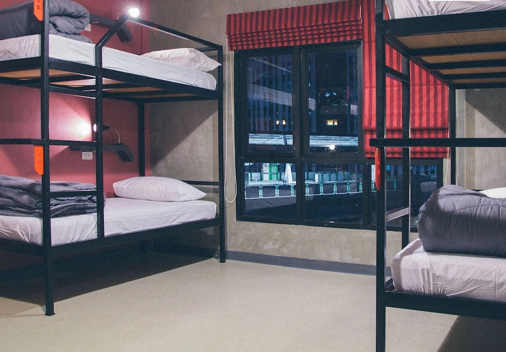 Кровать в общем номере в A7 Hidden Hostel