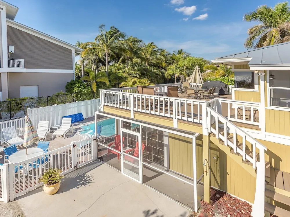 7902 Estero Home by RedAwning