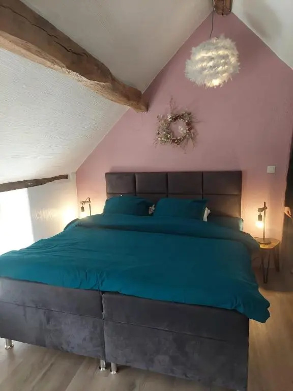 Standard Double room with garden view (full double bed)