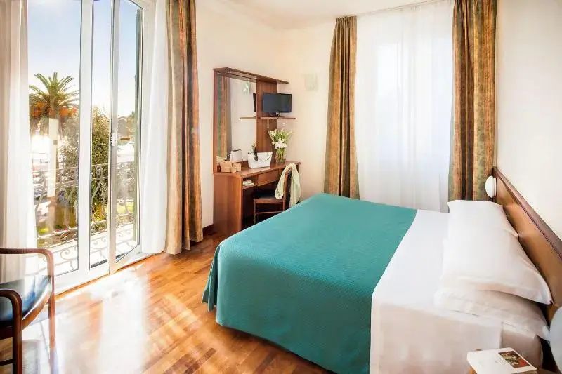 Splendide Riviera - Chambres