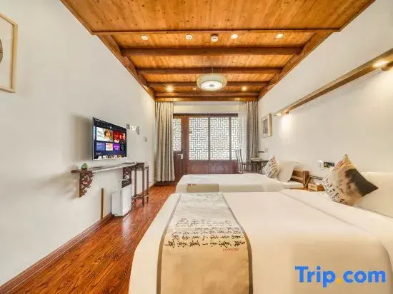 Standard Double room with courtyard view (twin beds)