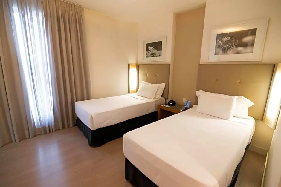 H2 Platinum Lourdes - Chambres