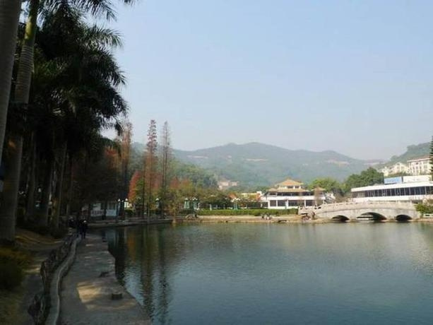 Shenzhen Silver Lake Conference Center Hotel