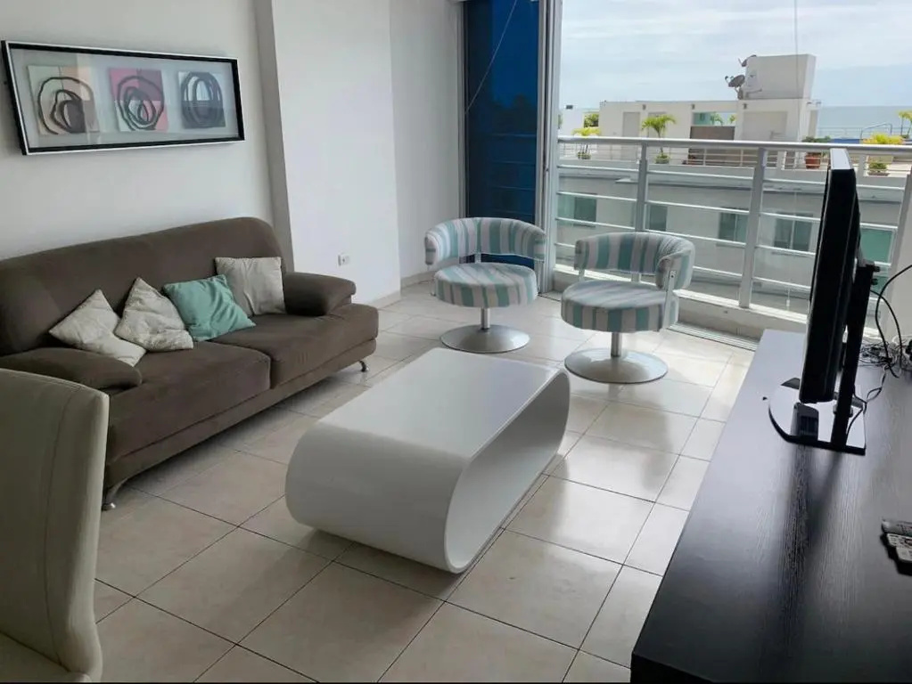 Hermoso Departamento Amueblado frente al mar