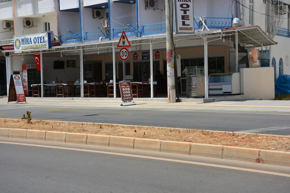 Hira Hotel