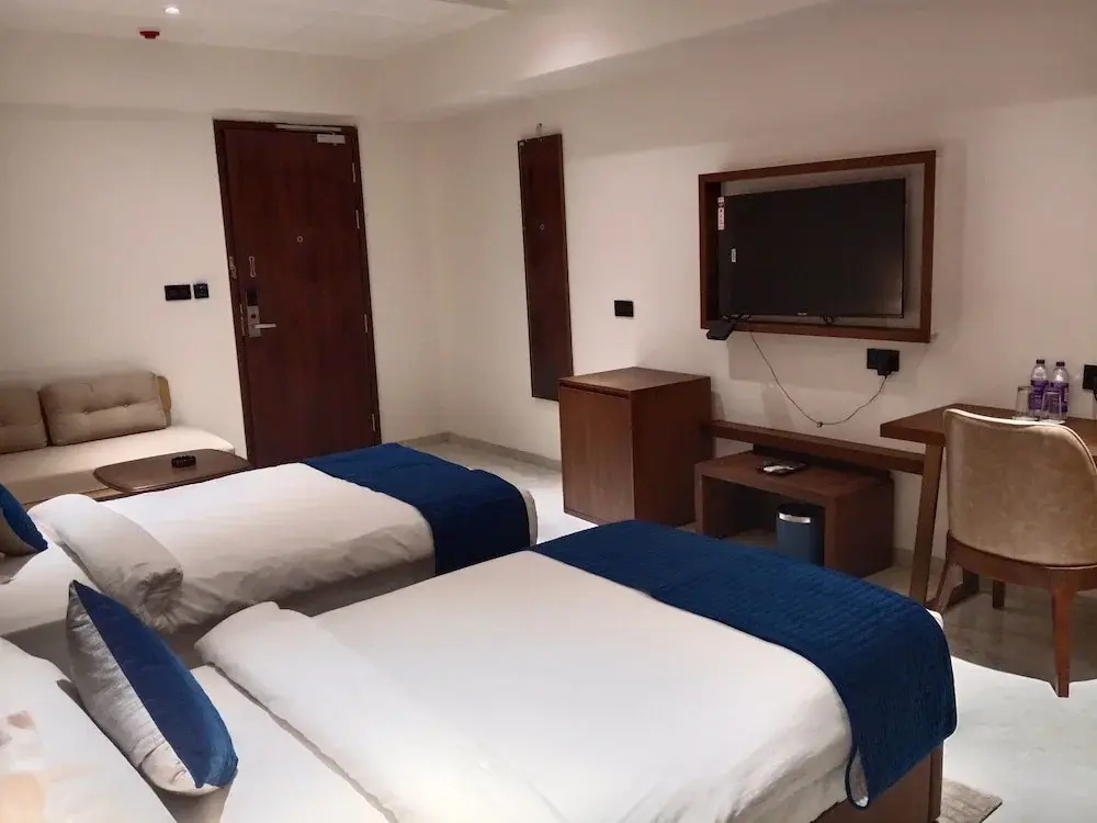 Lords Studio Inn, Jamnagar — фото 2