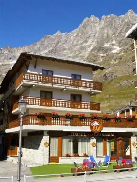 Hotel photo 13