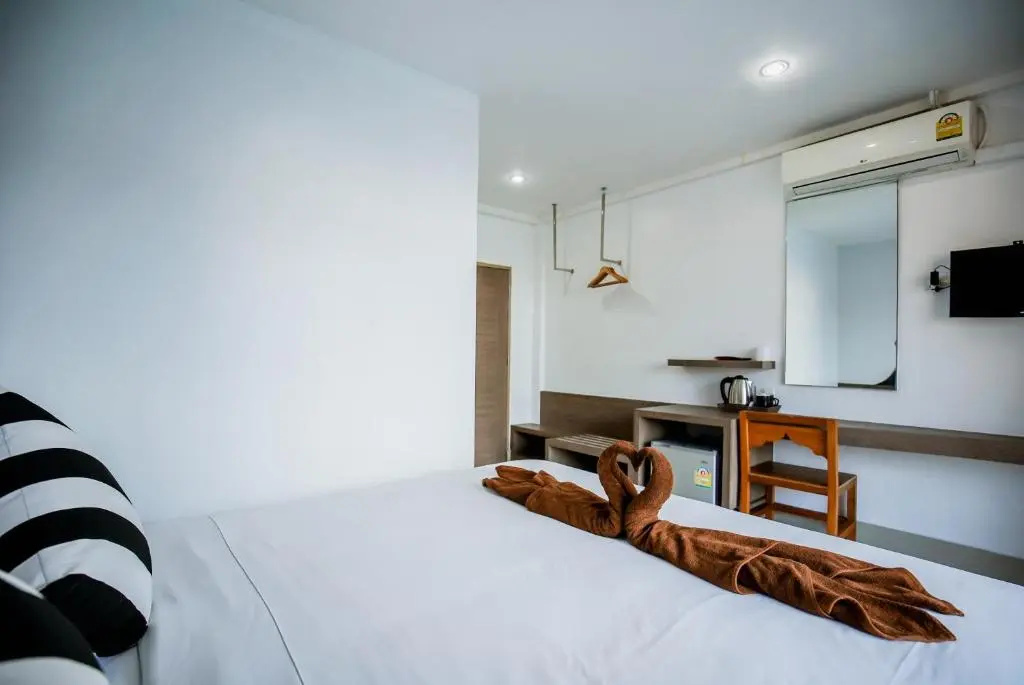 Khaleej Mass Hotel Patong - Chambres