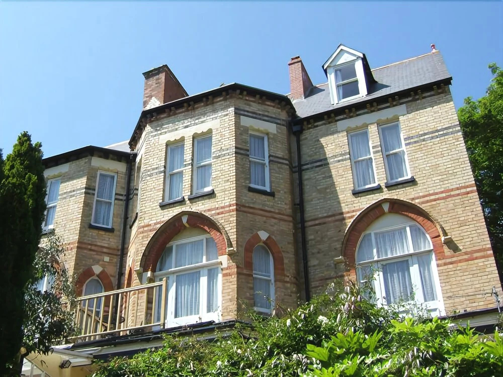 The Woodlands Hotel - Guest house