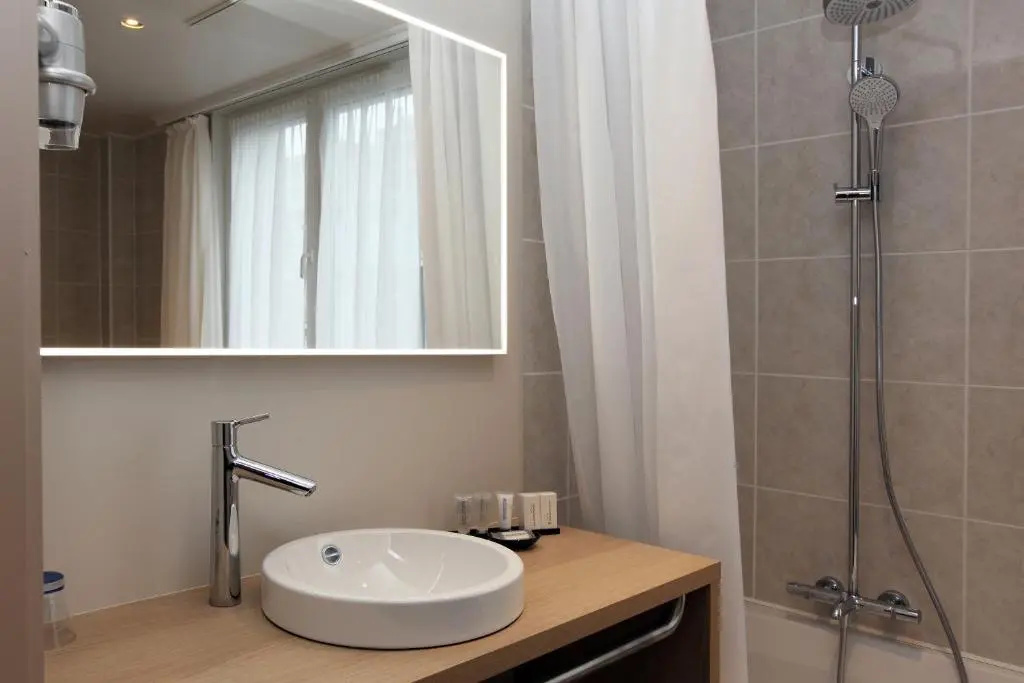 Ambassador Hotel - Chambres