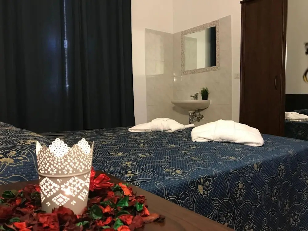 Economy room