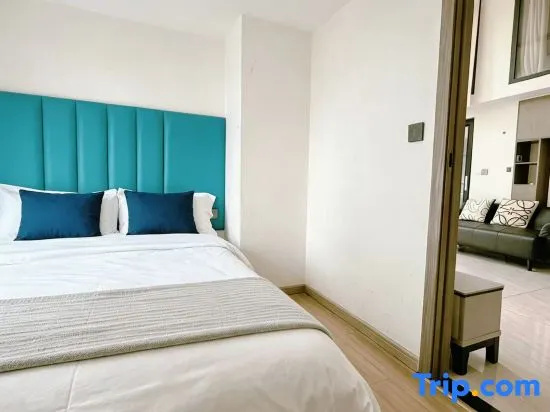 Apartment with city view